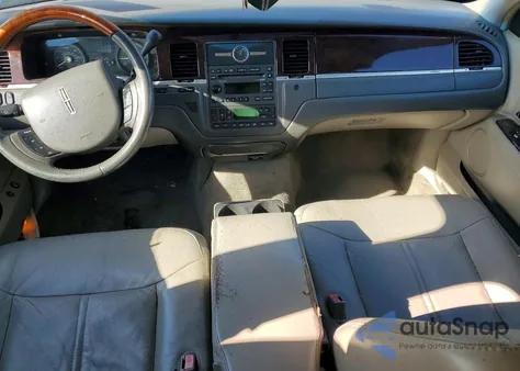 2007 Lincoln Town Car Signature Limited z USA, uszkodzony, nr VIN 1LNHM82V97Y623994